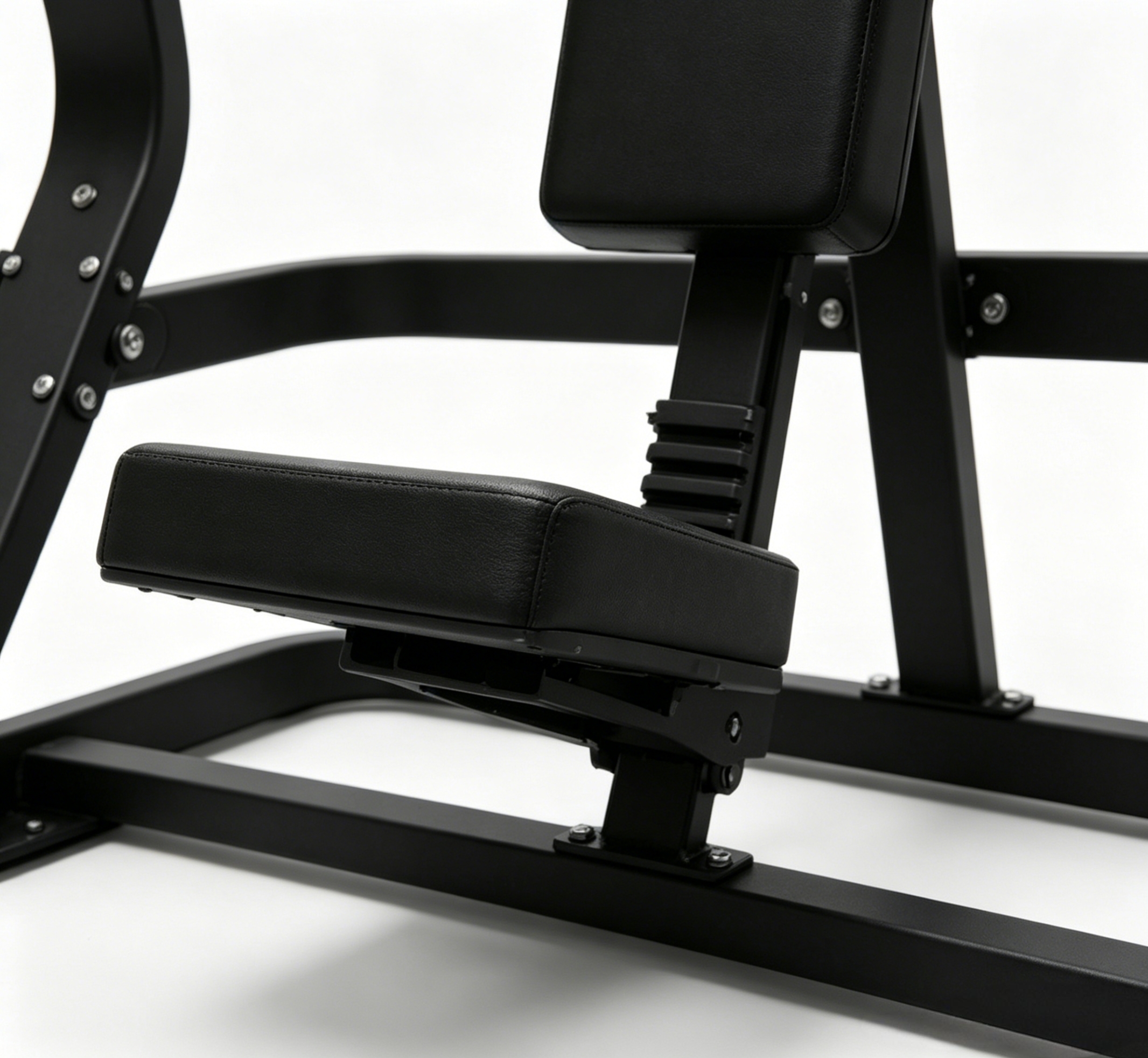 FYL-6067 · Incline Chest Press - Image 3